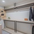 北歐工業(yè)風(fēng)家居主人房衣帽間