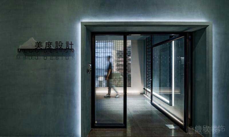 現(xiàn)代極簡風辦公室入口