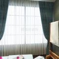 纖韻美容店裝修設(shè)計(jì)藍(lán)色窗簾