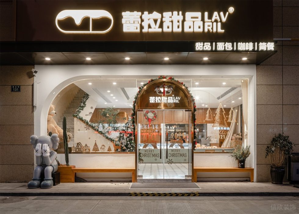 深圳市寶安區(qū)石巖原木風甜品店裝修設計外立面