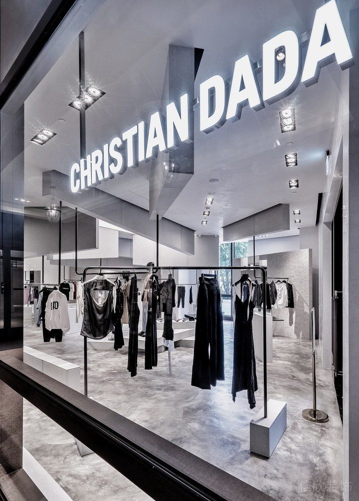 深圳市寶安區(qū)西鄉(xiāng)巨星御用品牌 Christian Dada 臺灣首間旗艦店閃光字LOGO裝修設計效果圖 (2)